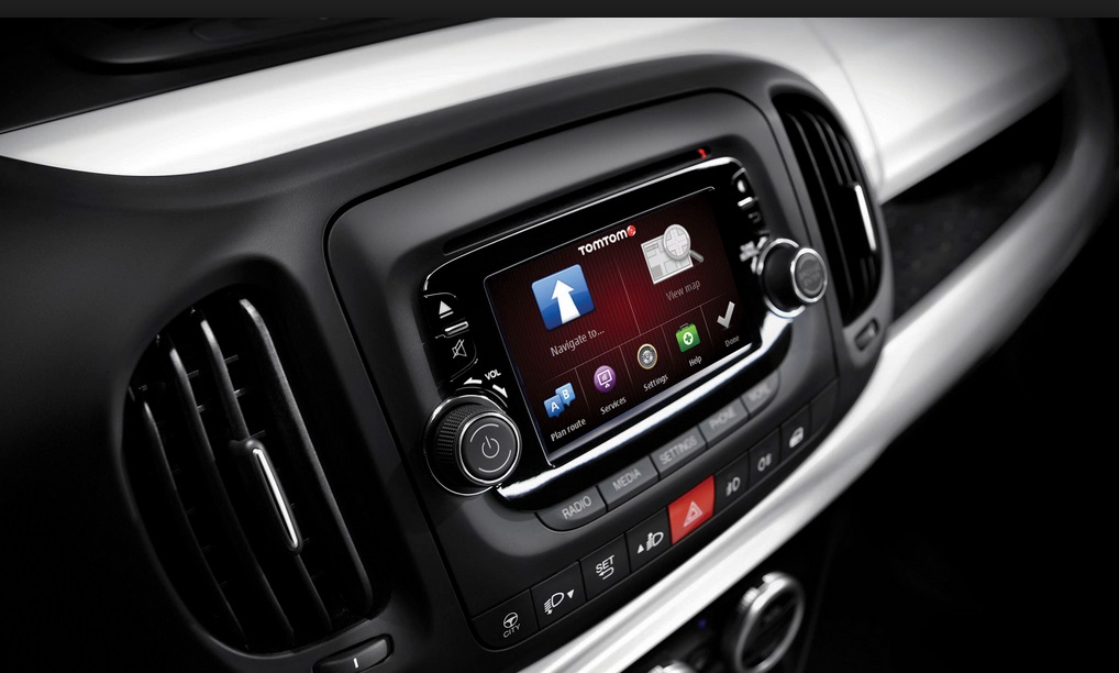 Uconnect 5.0" (touch)