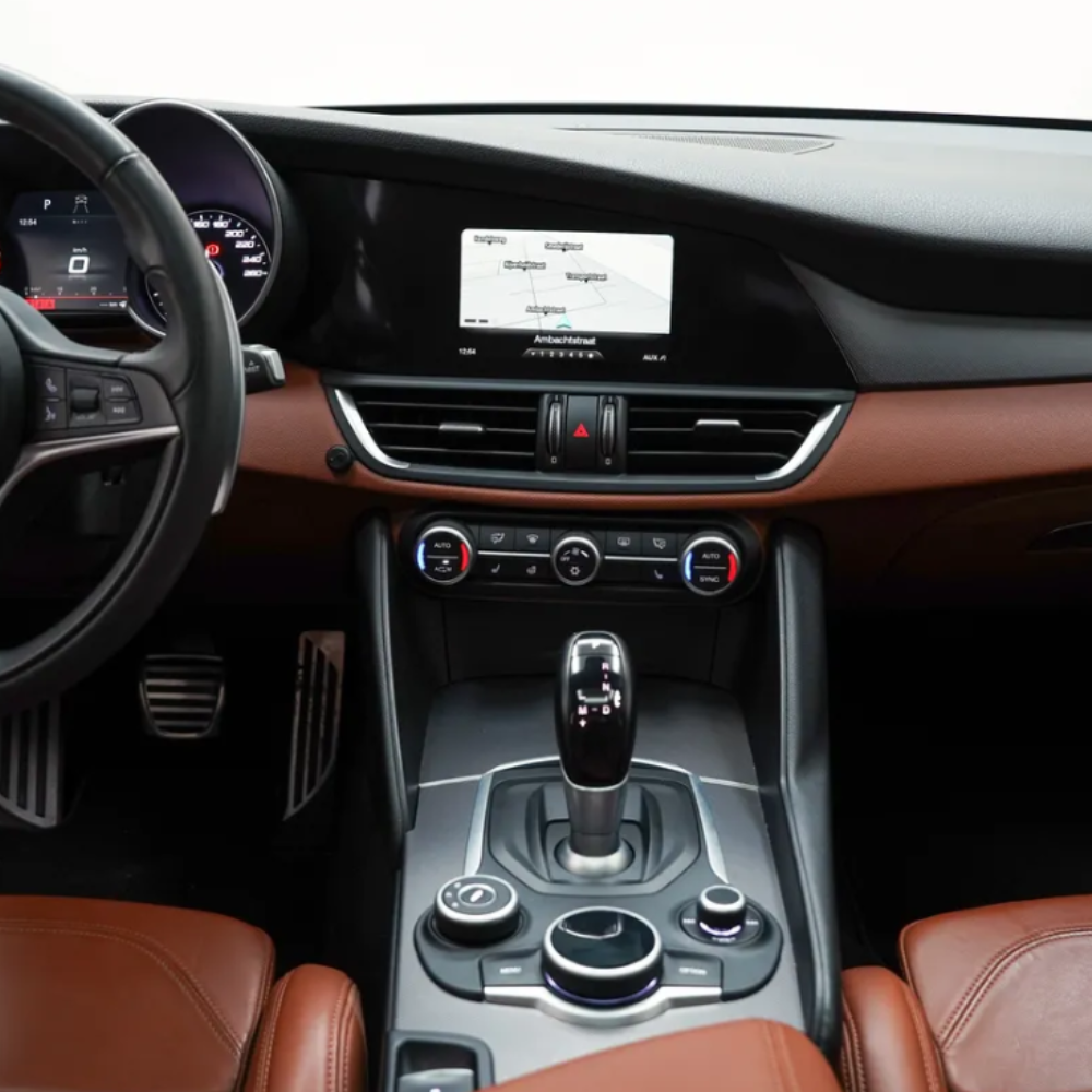 Infotainment system 6.5" (non touch)